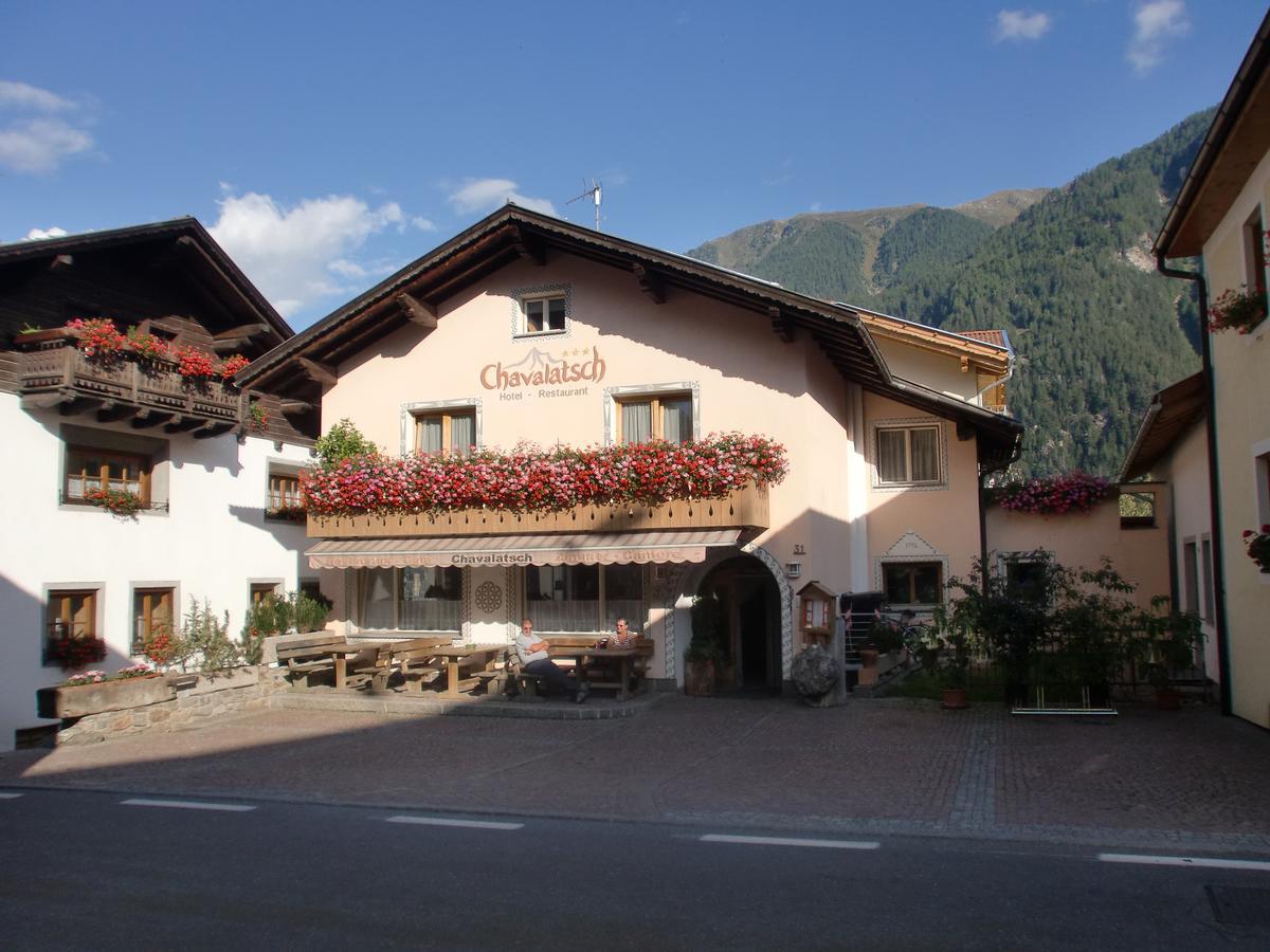Hotel Chavalatsch Taufers im Münstertal Exterior foto