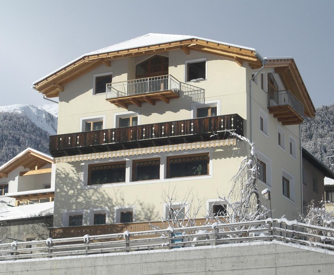 Hotel Chavalatsch Taufers im Münstertal Exterior foto